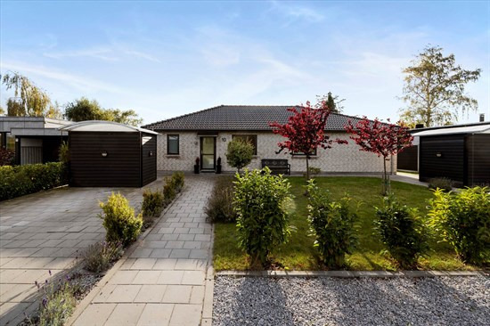 Top 6 over dyreste boliger til salg i Ishøj. Priser op til 26.000.000 kr