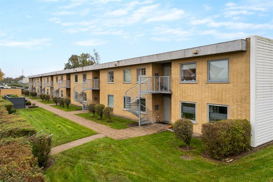 Fløevej 24 er til salg for kun 645.000 kr.: Se de billigste boliger til salg i Støvring her