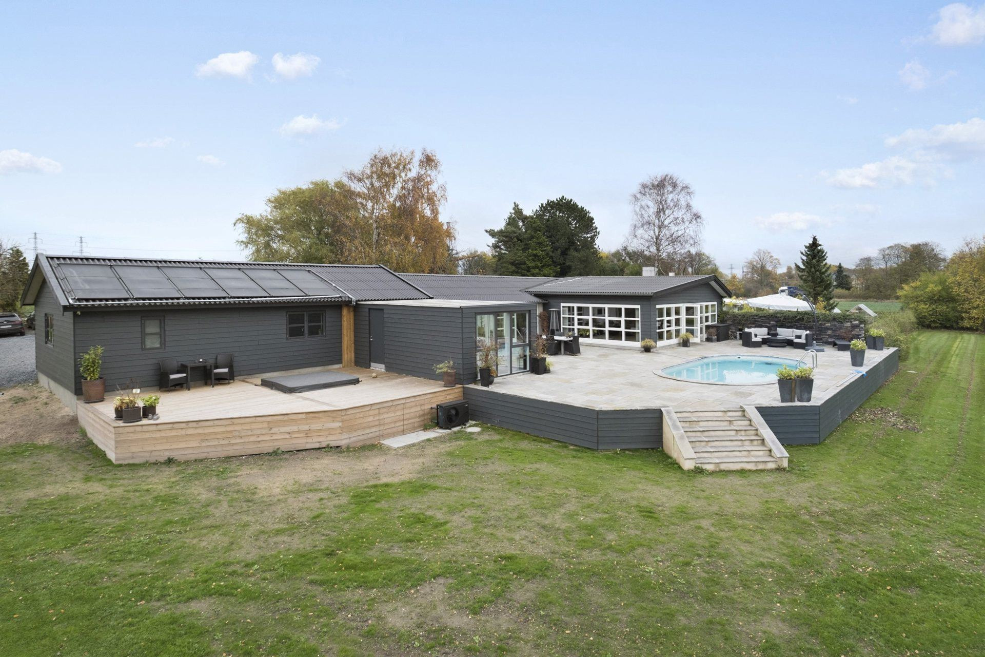 En ren boligdrøm på [m² på dyreste bolig] m² til 6,0  mio. kroner er nu komme til salg i Skævinge: Se hvor de dyreste boliger til salg i Skævinge er