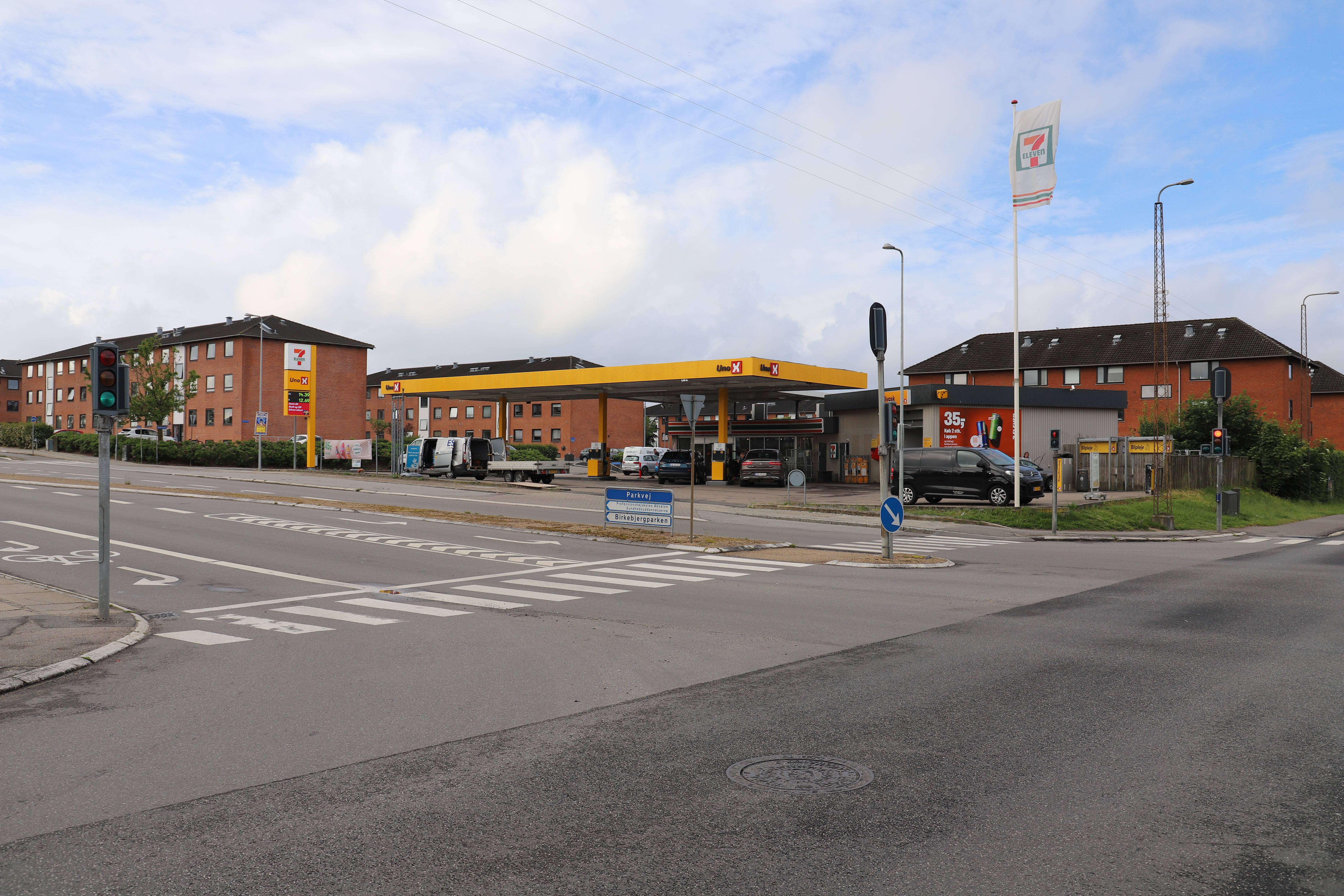 Uno-X og 7-Eleven fejrer naboskab i Næstved med tilbud på åbningsdag