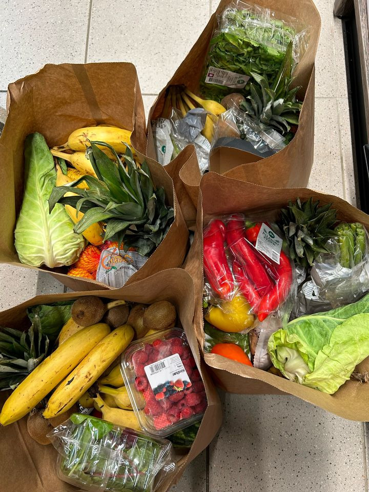 Min Købmand i Asp bekæmper madspild med frugt- og grøntposer til afhentning i dag