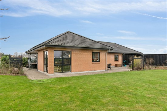 Top 6 over dyreste boliger til salg i Spentrup. Priser op til 3.149.000 kr