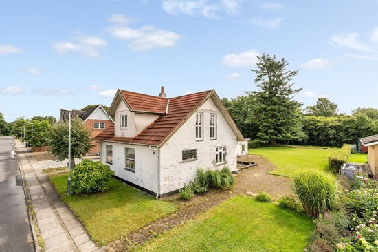 Grindstedvej 76 er til salg for kun 495.000 kr.: Se de billigste boliger til salg i Sønder Omme her