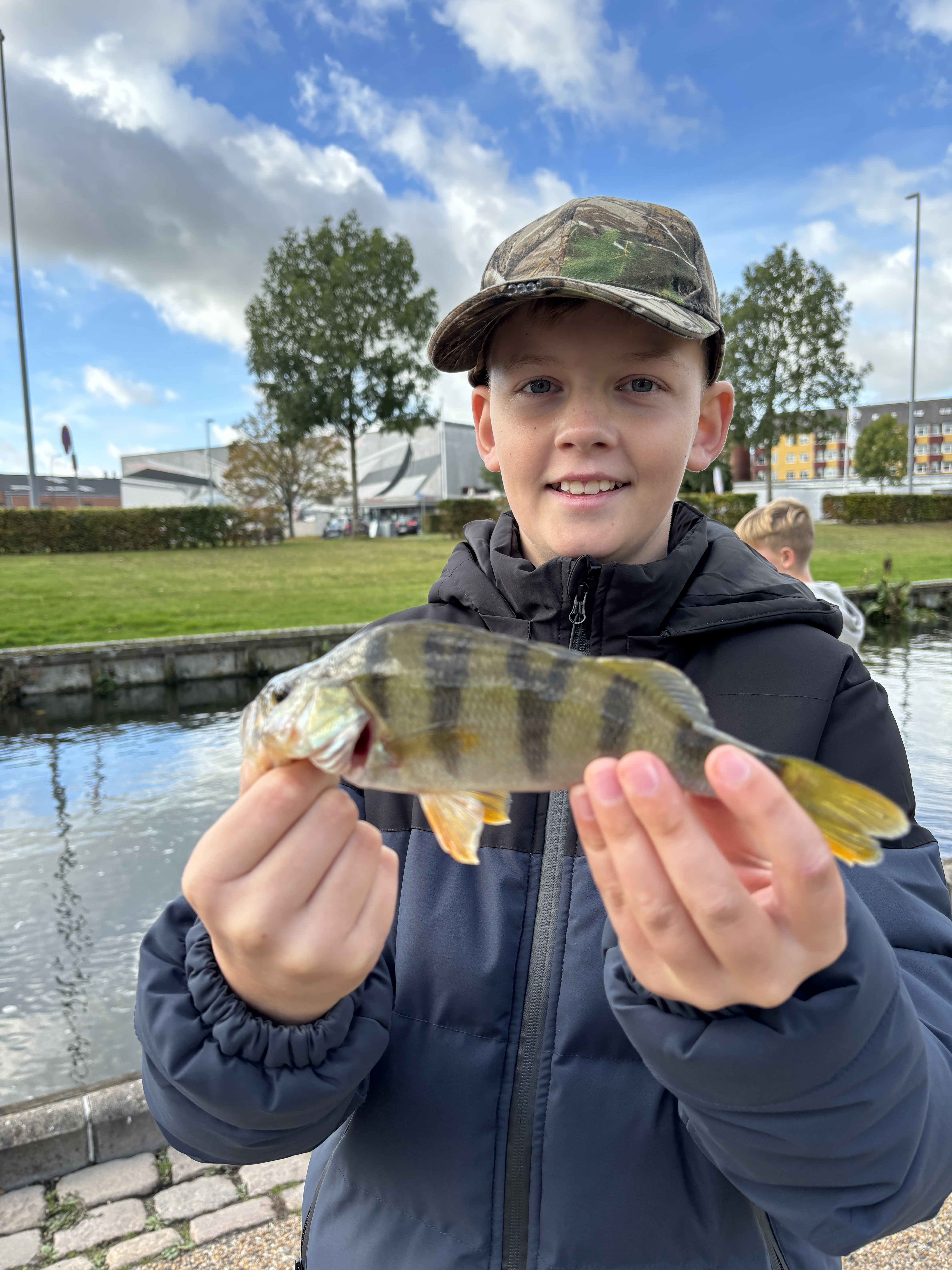 Streetfishing langs Susåen: En lystfiskerdag for hele familien