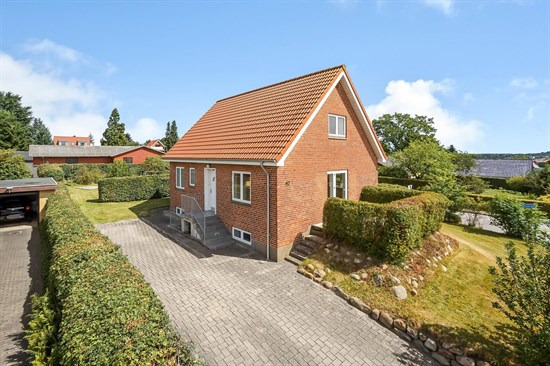 Bragesvej 40 og 4 andre boliger er kommet til salg denne uge i Viborg - se boligerne her.