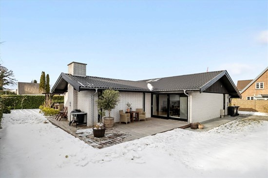 Borgervænget 12B og 1 anden boliger er kommet til salg denne uge i Dragør - se boligerne her.