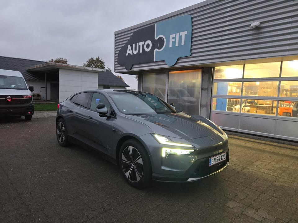 AutoFit A/S tilføjer elektrisk Polestar 4 til skolevognsudvalget
