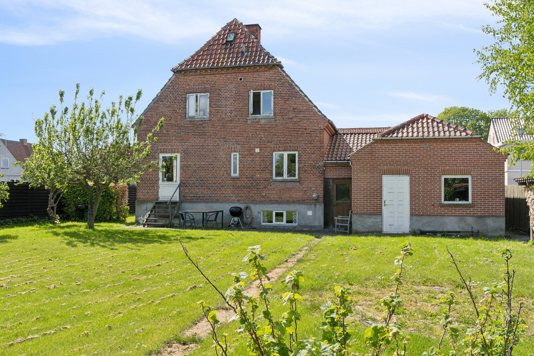 Klassisk charmerende murermestervilla i Svendebjergkvarteret