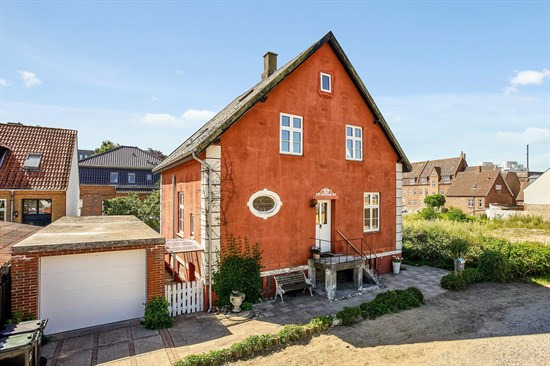 Rolighedsvej 10 og 3 andre boliger er kommet til salg denne uge i Horsens - se boligerne her.