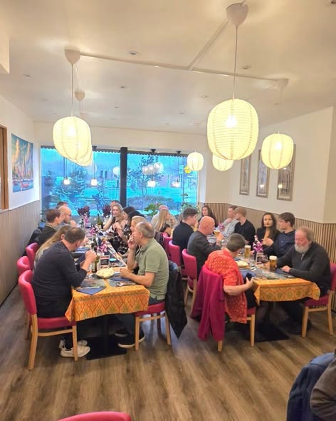 Restaurant Amsuwan takker gæster for at fejre fødselsdag hos dem