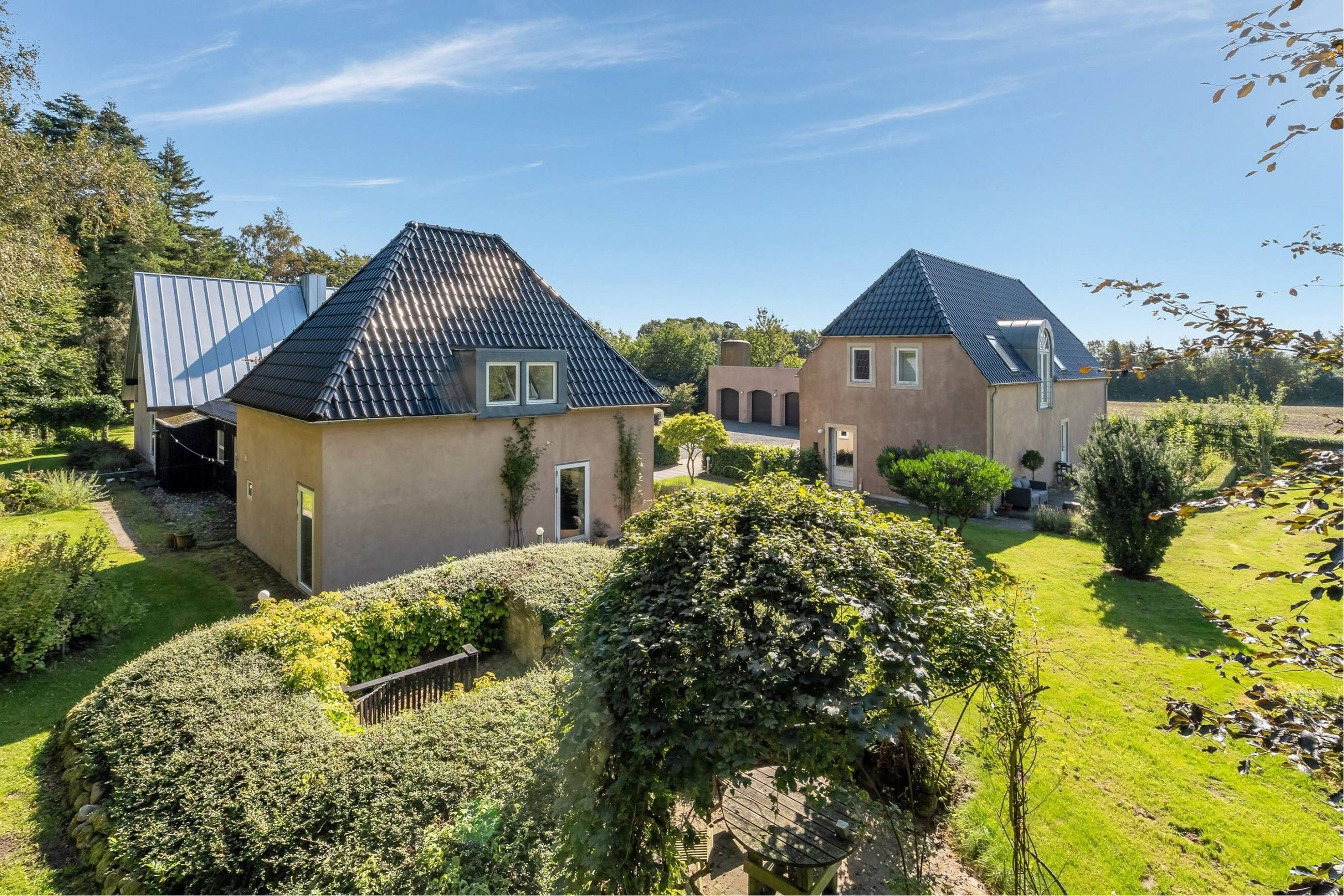 Solbjerg Hedevej 208 til salg for 9,5  mio. kroner - Se 5 andre boliger til salg i Solbjerg