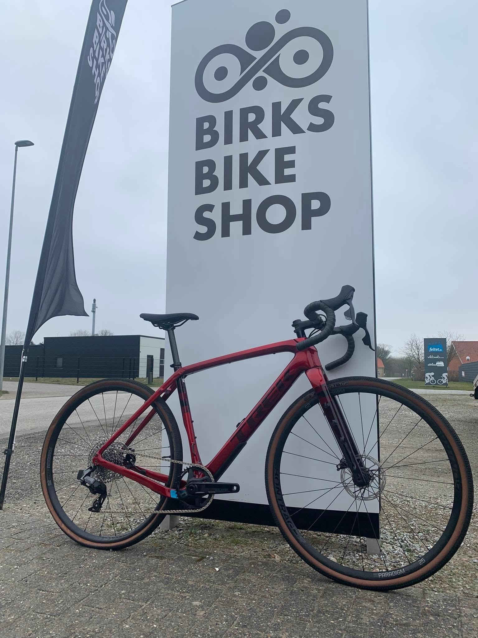 Birks Bike Shop ApS tilbyder stor rabat på Trek Carbon gravelcykel