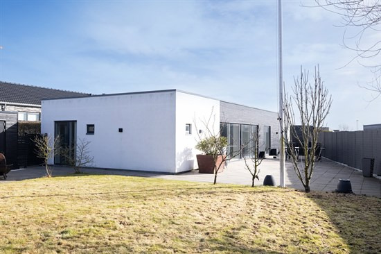 Rønnevangen 9 og 1 anden boliger er kommet til salg denne uge i Sabro - se boligerne her.