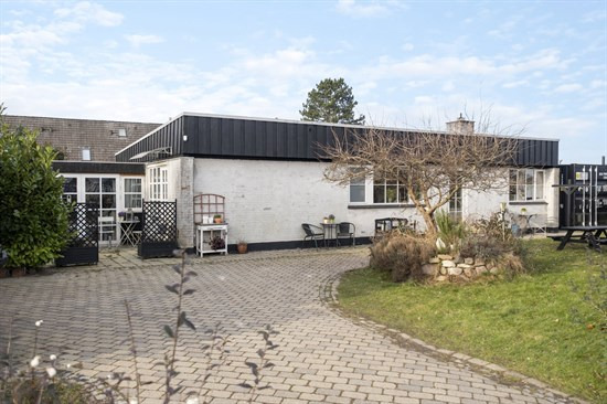 Pris sat ned med 245.000 kr. på Ryttergårdsvej 216