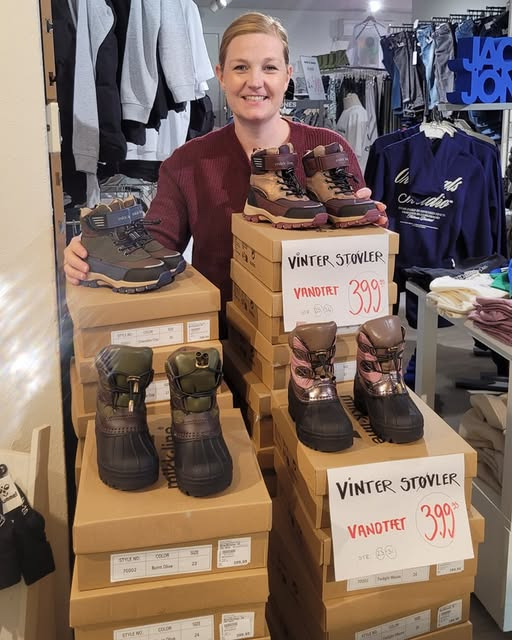 Børneshoppen Brønderslev præsenterer nye Mikk-line vinterstøvler til børn