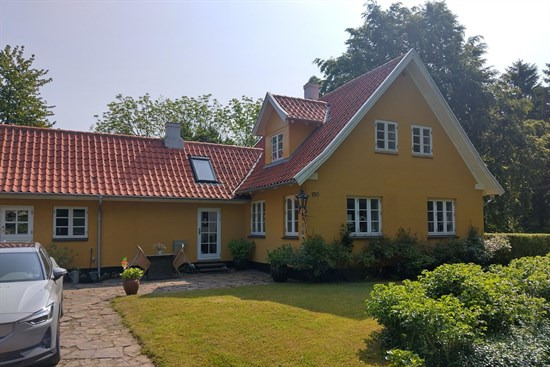 Top 6 over dyreste boliger til salg i Aakirkeby. Priser op til 6.950.000 kr