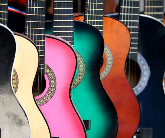 Oplev Mzungu Kichaa live i Mårslet