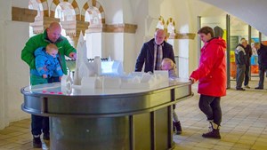 Martin Krasnik i Ribe Domkirke: Refleksioner over jødernes skæbne og håbet om fred