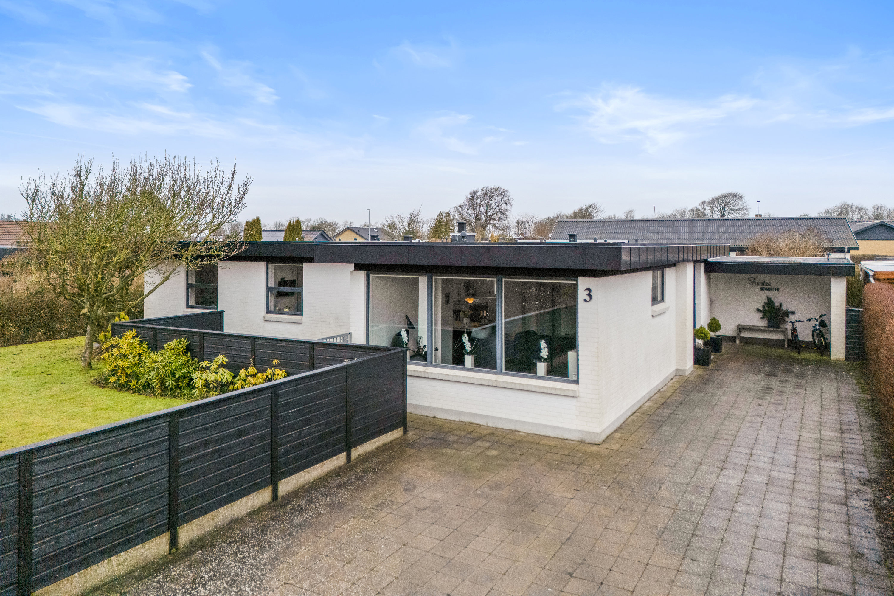 Moderne villa med sydvendt terrasse i det attraktive Brønderslev Nordby
