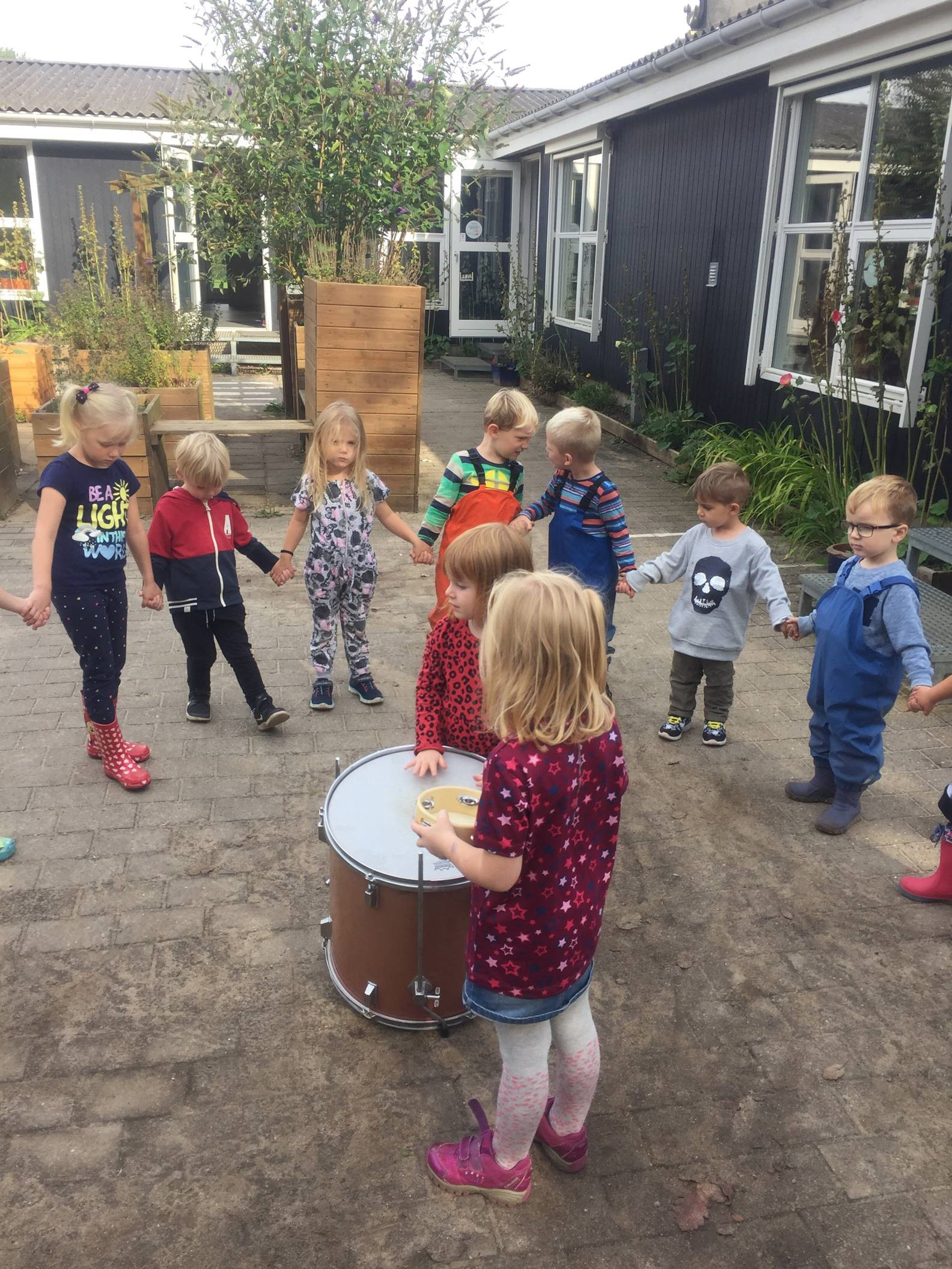 Coronaregler skaber mere ro i børnehaven