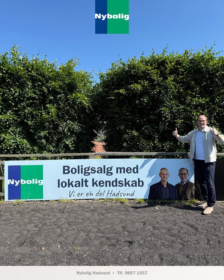 Nybolig Hadsund støtter lokale talenter med bannerreklame på Hadsund Stadion