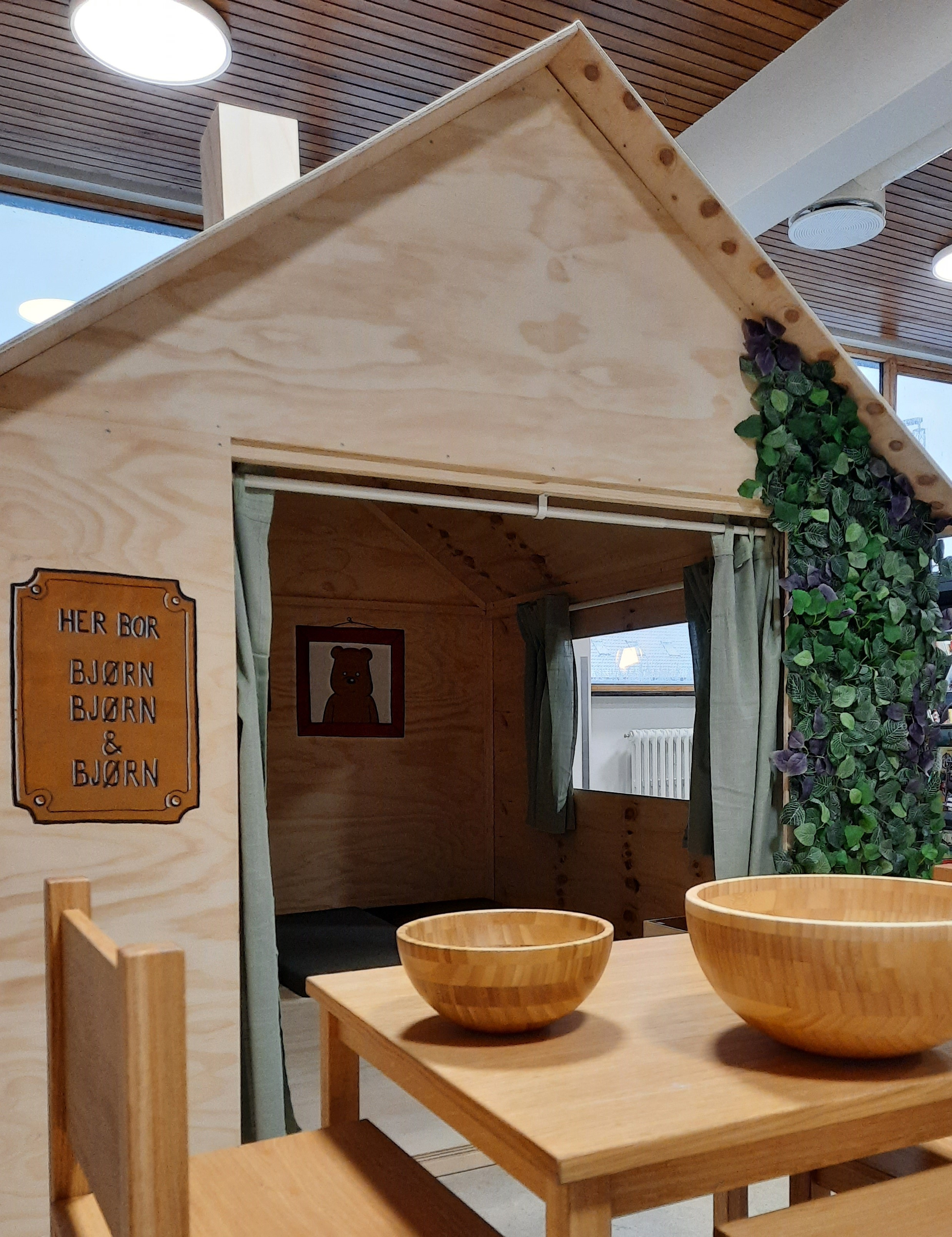 Oplev bjørnenes hus på Højbjerg Bibliotek