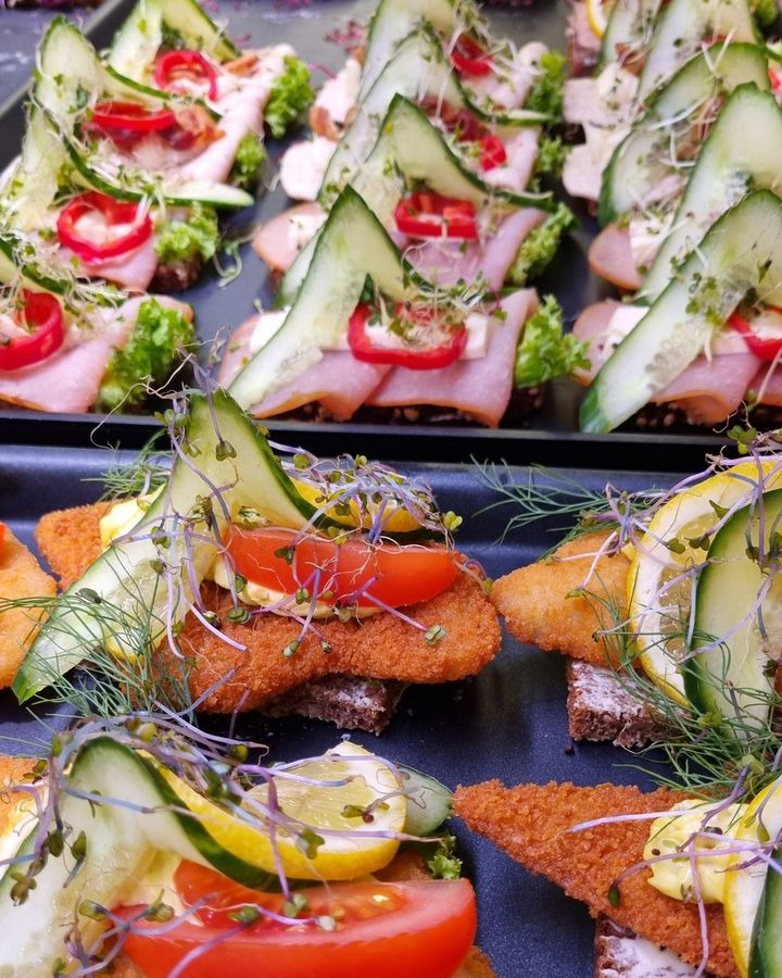 Friske håndmadder hos Meny Klarup