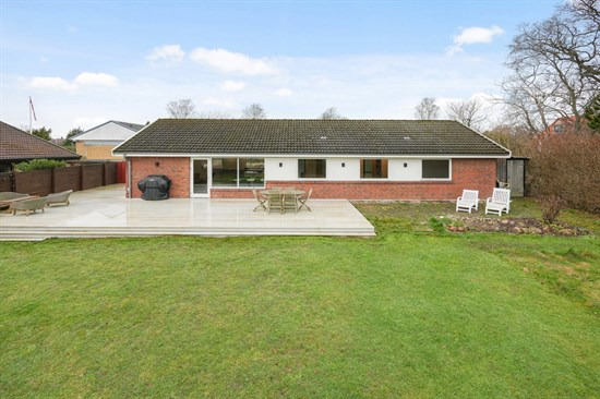 Valmuevej 6 og 1 anden boliger er kommet til salg denne uge i Stenløse - se boligerne her.