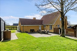 Pris sat ned med 150.000 kr. på Glenstrup Søvej 16