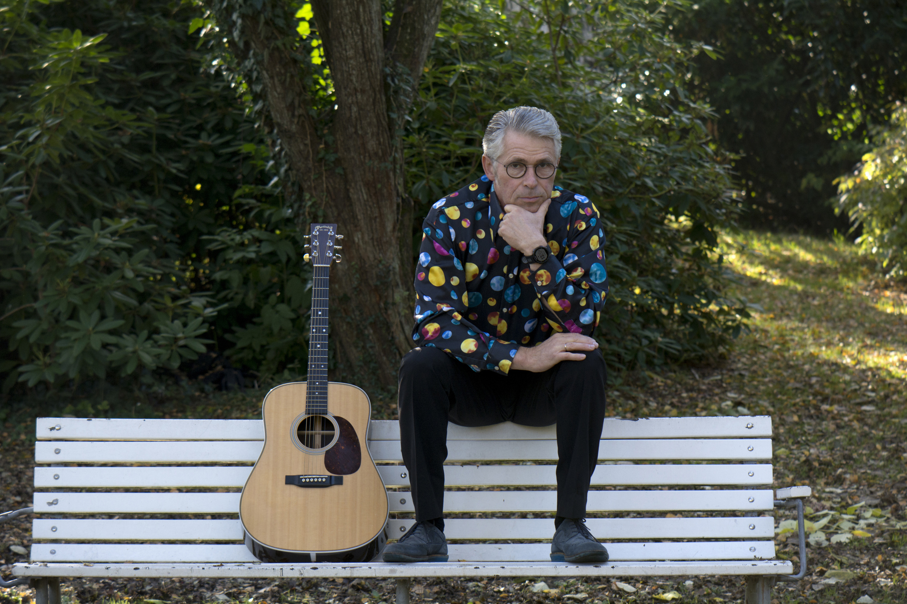 Karsten Holm giver historien om Elvis i Foldby Forsamlingshus