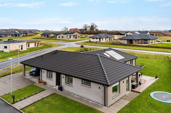 Brethparken 1 og 4 andre boliger er kommet til salg denne uge i Børkop - se boligerne her.