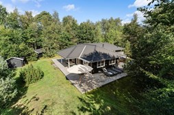 Top 6 over dyreste boliger til salg i Højby. Priser op til 9.995.000 kr