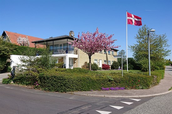 Top 6 over dyreste boliger til salg i Lynge. Priser op til 11.895.000 kr