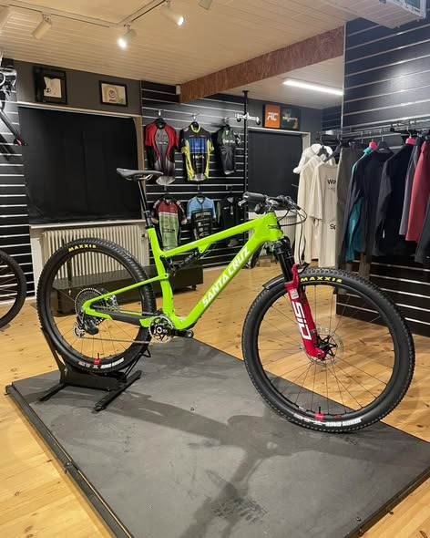 Bike-pit sælger Santa Cruz BLUR CC XX Reserve XL til 37.500 kr.