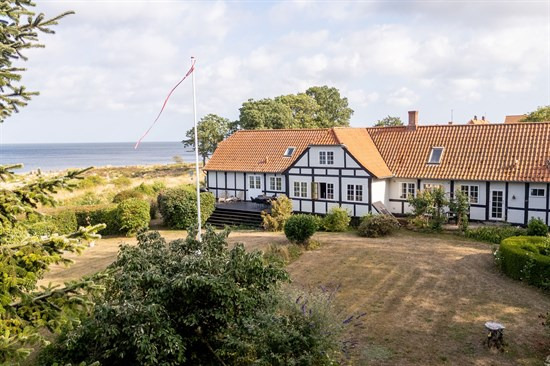 Luksusbolig netop kommet til salg i Svaneke: Se hvad du skal smide for Svanekes dyreste adresser her