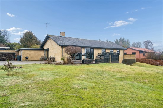 Søndervang 30 og 9 andre boliger er kommet til salg denne uge i Hjørring - se boligerne her.