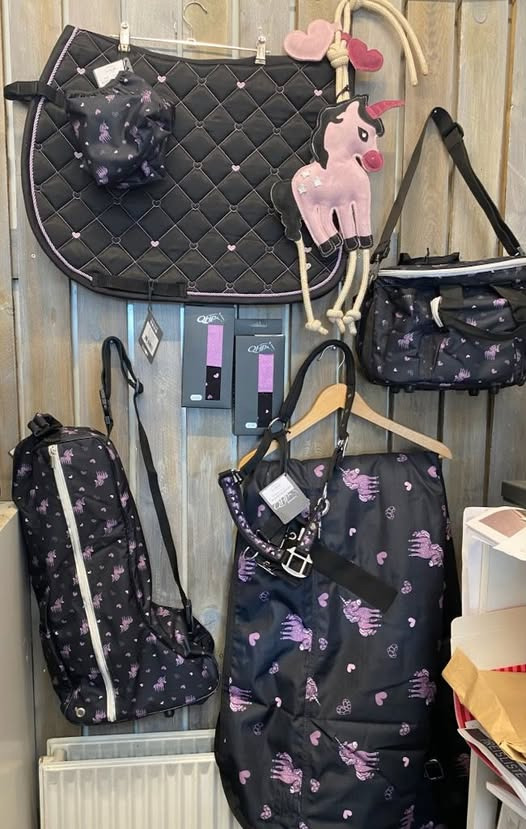 Tufra Dyrecenter præsenterer nyheder fra QHP LIZE-serien til pony og shetland