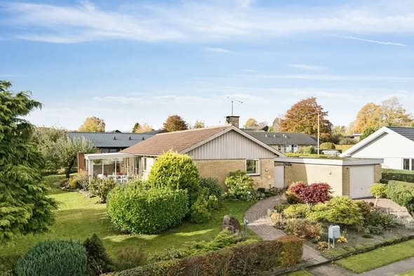 &LIVING Aalborg sælger hus i Lystrup på første fremvisning