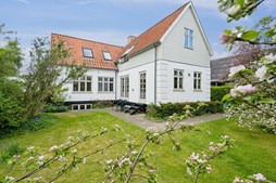 Renoveret kvalitetsvilla til salg hos Ejendomsmæglerne Hansen & Thoft: centralt beliggende i Hasseris, Aalborg