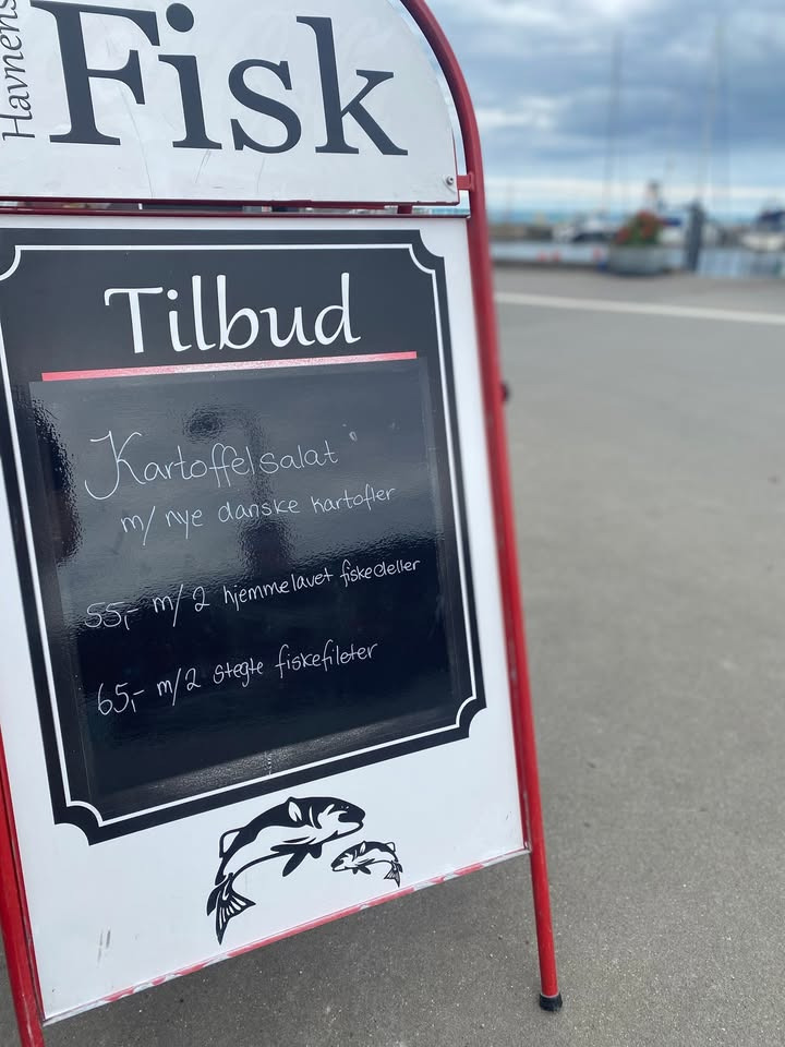 Havnens Fisk Øster Hurup tilbyder kartoffelsalat til lavpris til så længe lager haves