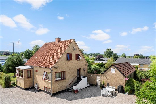 Hovedvejen 178 er til salg for kun 1.795.000 kr.: Se de billigste boliger til salg i Lejre her