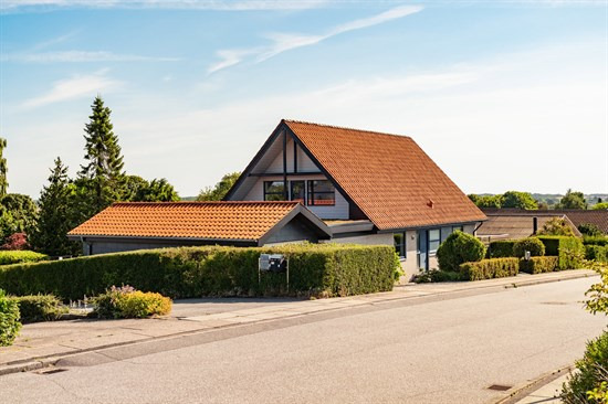 Højlundsparken 44 og 1 anden boliger er kommet til salg denne uge i Solbjerg - se boligerne her.