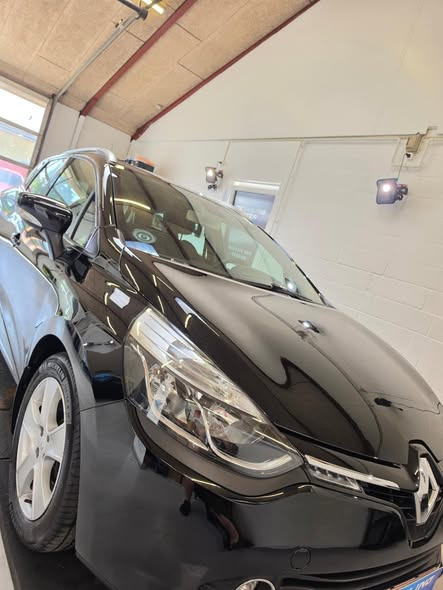 Detailing Center giver Renault Clio flot glans og stærk beskyttelse