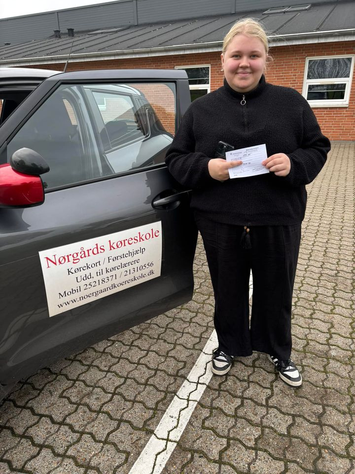 Mette Vingaard bestod køreprøven hos Nørgaards Køreskole i Åbybro