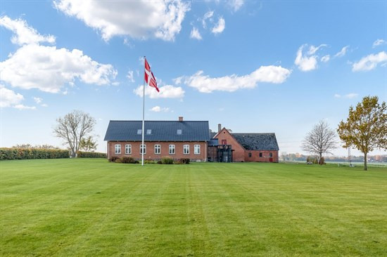 Teestrupvej 22 og 6 andre boliger er kommet til salg denne uge i Haslev - se boligerne her.