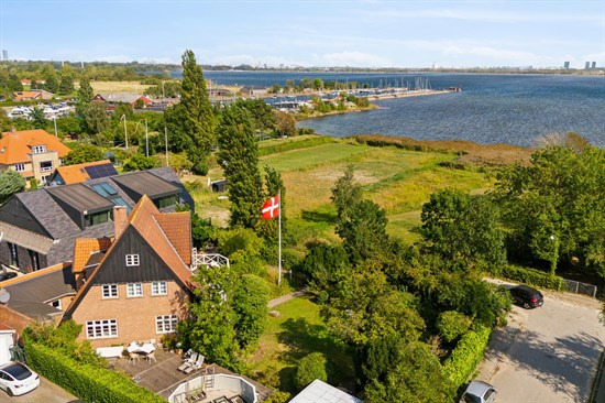Drømmer du om luksus? For 14.975.000 kr er Strandvangsvej 47 kommet til salg - Se den og de dyreste boliger til salg her