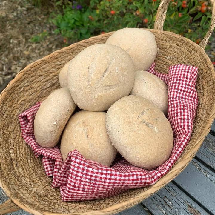 Oplev Fru Hansens brunchbuffet med lokale delikatesser og specialkaffe