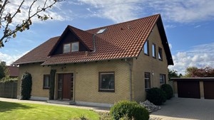 Åbent hus på Bakkevænget 83 – rummelig familievilla med plads til det hele