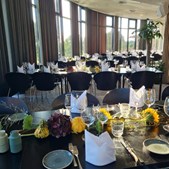 Iris Blomster tilbyder unik bordpynt til festlige lejligheder