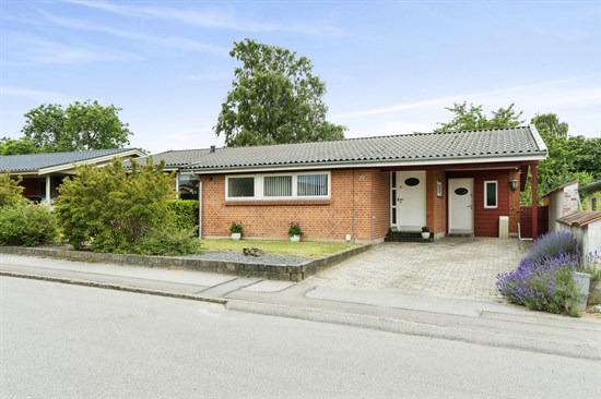 Jeppe Åkjærs Vej 25 og 3 andre boliger er kommet til salg denne uge i Næstved - se boligerne her.